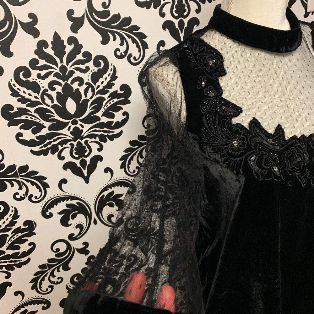 Dress - Picture 3 of 5